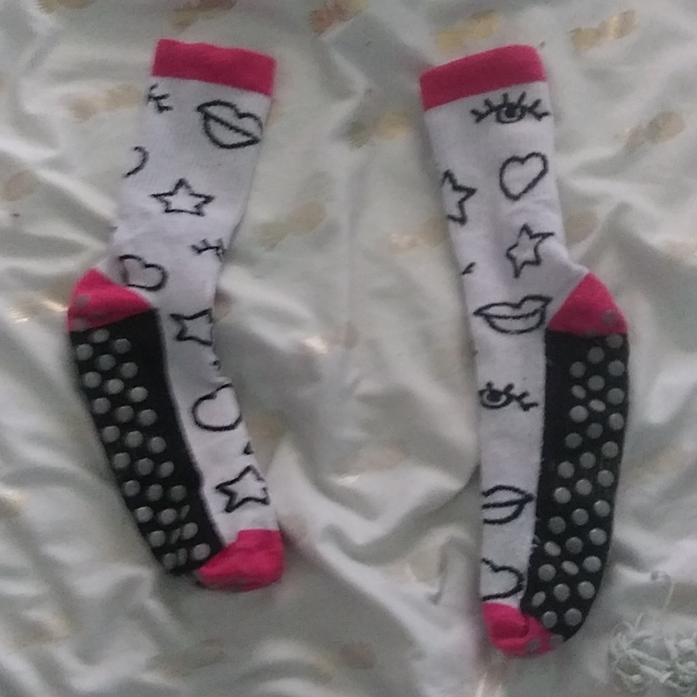 Defy Socks - Picture 2 of 2